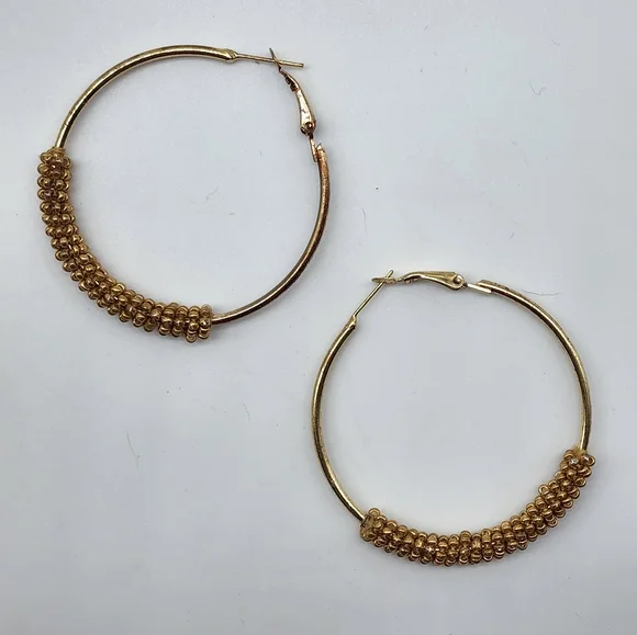 NWOT Bronze Beaded Gold Tone Metal Hoop Earrings - Picture 4 of 5